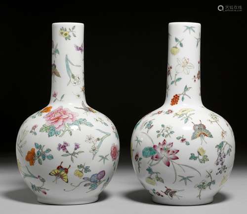 A PAIR OF FAMILLE ROSE VASES.