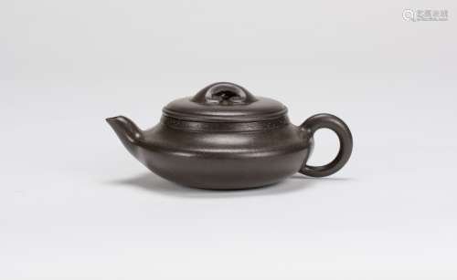 Huang Yulin(1842-1914)Mark-A Zisha Tea Pot ‘Huang Yulin’Mark