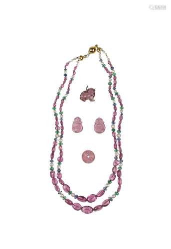 A Group of Five Tourmaline item,(Nicklace,Pair of Earring,and Pandants)