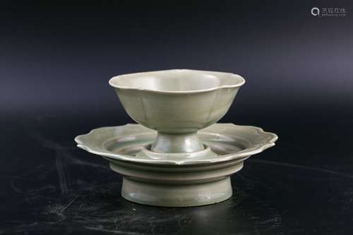 A Chinese Porcelain Cup with Plate