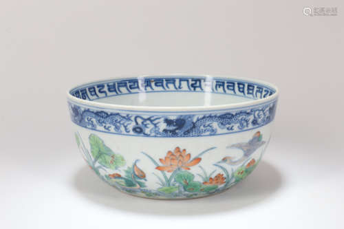 A Chinese Famille-Rose Porcelain Bowl