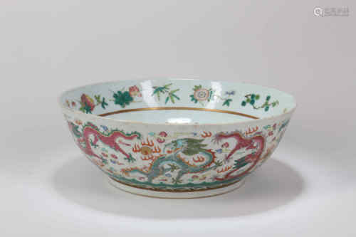 A Chinese Famille-Rose Porcelain Bowl