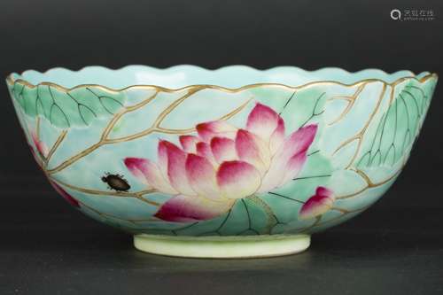 A Chinese Famille Rose Porcelain Bowl