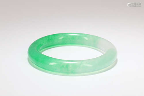 A Chinese Carved Jade Bracelet