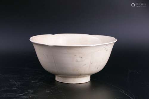 A Chinese White Glazed Porcelain Bowl