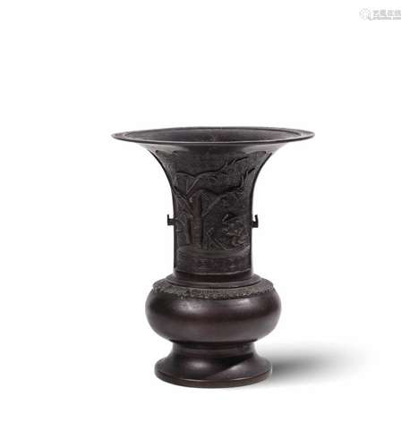 Vase balustre à col ouvert en bronze à patine brune