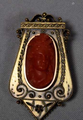 ETRUSCAN GOLD & CORAL CAMEO BROOCH/PENDANT: