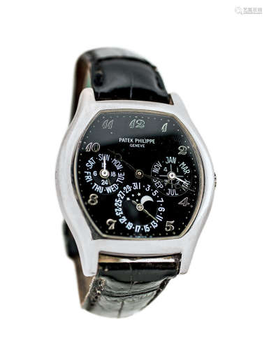 1998年 百达翡丽 5040型号 罕有精美18K白金黑盘腕表