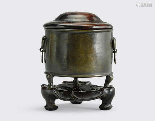 Xuande mark, 17th century A small cast bronze cylindrical censer