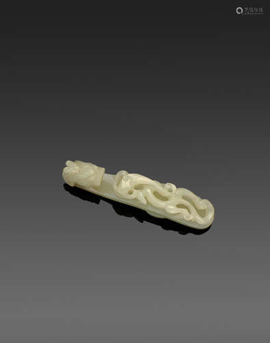 Late Qing/Republic period A carved jade belt hook