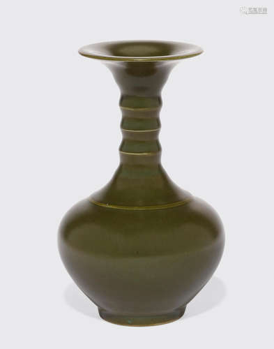 A teadust glazed bamboo neck vase