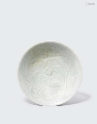 Northern Song dynasty A carved Qingbai bowl