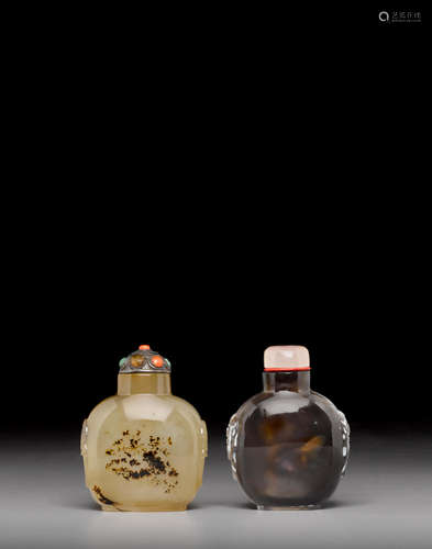 19th/20th century Two carved agate snuff bottles