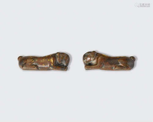 A small archaistic two-section bronze tiger tally, hufu