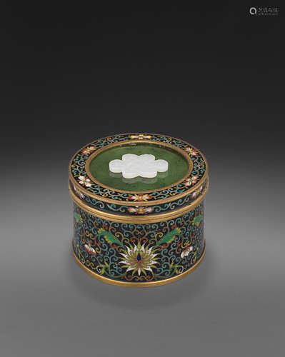 the jade, 19th century   A jade mounted cloisonné enameled box and cover