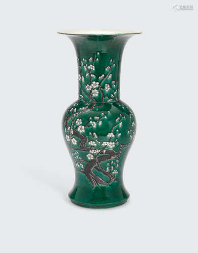 Late Qing/Republic period A famille verte enameled phoenix tail vase