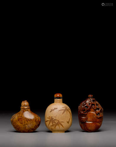 19th/20th century A group of three snuff bottles