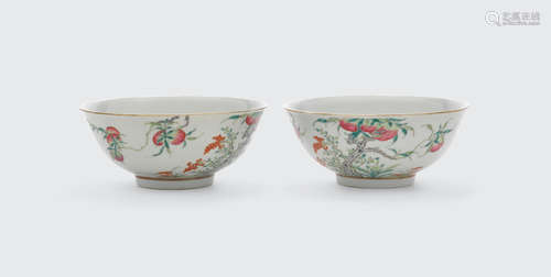 Late Qing/Republic period A pair of famille-rose enameled bowls