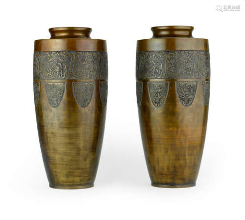 Taisho/early Showa era A pair of patinated bronze vases