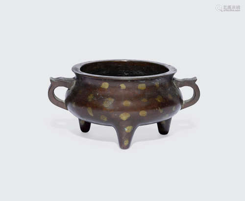 Qing dynasty  A 'sunspot' bronze censer