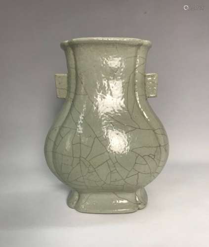 Qianlong Mark, A Ge Ware Vase