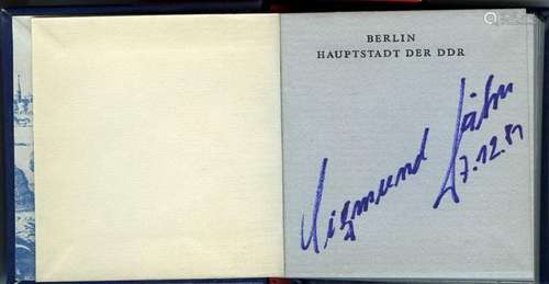 Autograph / Signature - Jähn, Sigmund. Erster Deutscher im Weltraum.