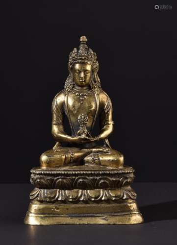 Buddha Amitayus. Chinese gilt bronze statue.