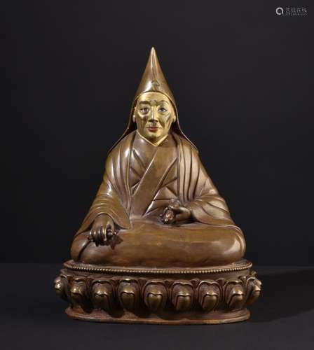 Dalai Lama. Rare Tibetan or Chinese Buddha statue.