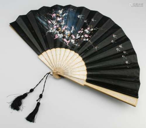 Fan. 1920s.