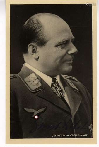 Generaloberst Ernst Udet. Hoffmann-Uniformfoto, um 1941,