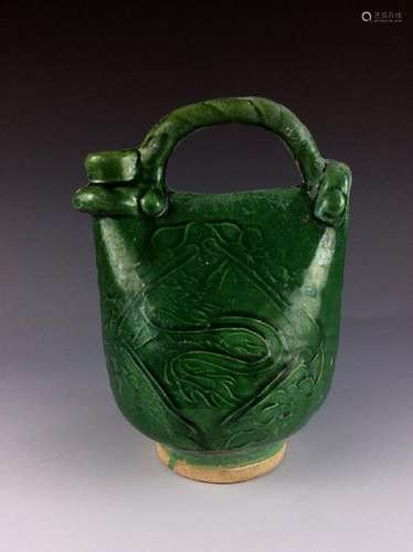 Fine Liao style Chinese green glazed beg