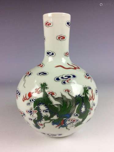 Fine Chinese porcelain vase,  decorated , Signed