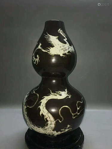 A ZIJIN-GLAZED GOURD SHAPED VASE