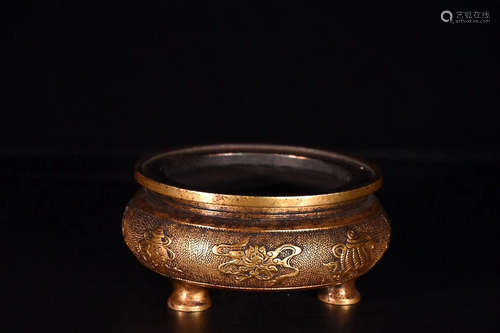 17-19TH CENTURY, A GILT BRONZE FISH PATTERN CENSER, QING DYNASTY