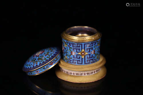 17-19TH CENTURY, AN OLD AGILAWOOD RING WITH BOX, QING DYNASTY