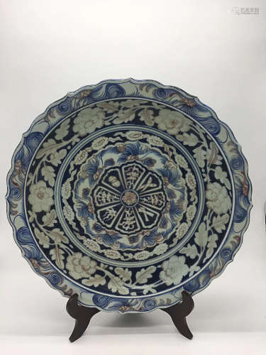 A YUAN&MING DYNASTY BLUE&WHITE UNDERGLAZE RED PLATE