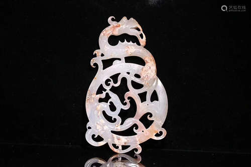 AN OLD HETIAN JADE PENDANT