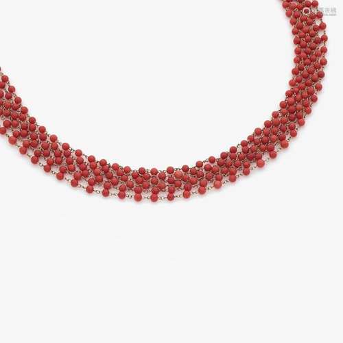 COLLIER CORAIL A coral, diamond and gold necklace.