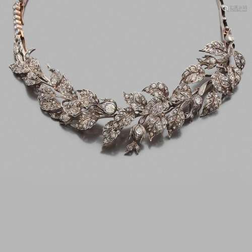 ANNÉES 1860 COLLIER FLORAL A diamond, silver and gold transformable necklace, circa 1860.