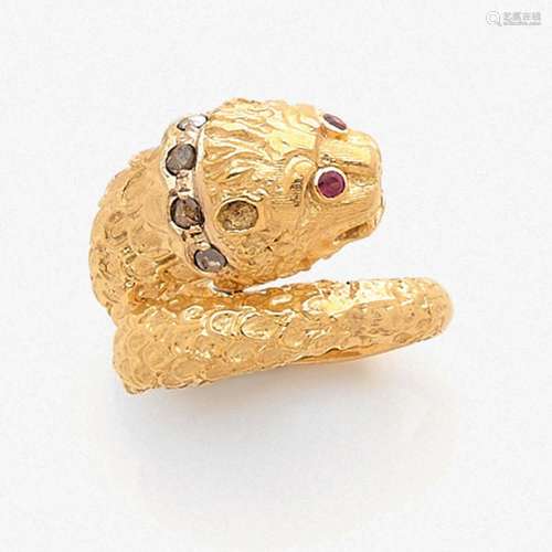 LALAOUNIS BAGUE LION A diamond, ruby and gold ring by LALAOUNIS.