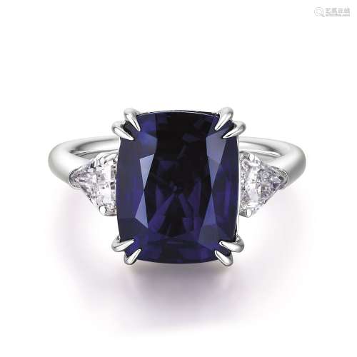 6.20克拉斯里兰卡“皇家蓝”蓝宝石配钻石戒指，未经加热