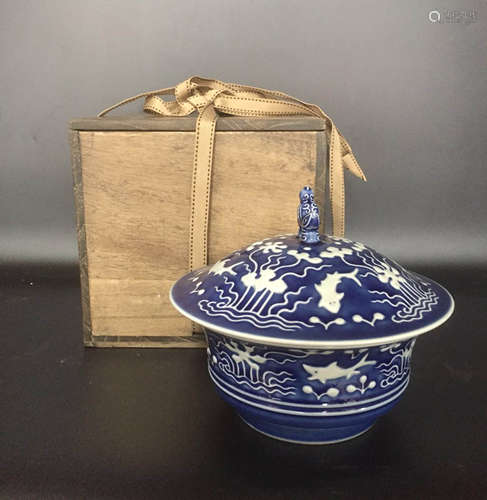 Chinese Blue Underglaze Porcelain Cover Bowl