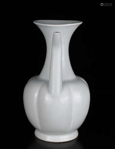 Chinese Ying Wing Porcelain Ewer
