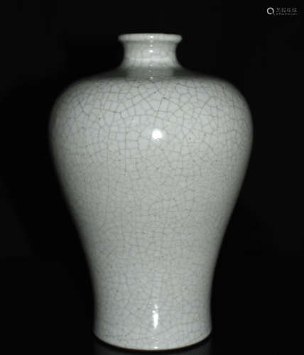 Chinese Ge Ware Porcelain Floral Vase