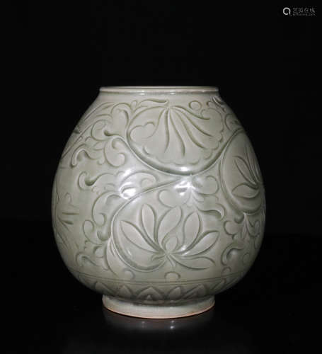 Chinese Yao Zhou Porcelain Jar