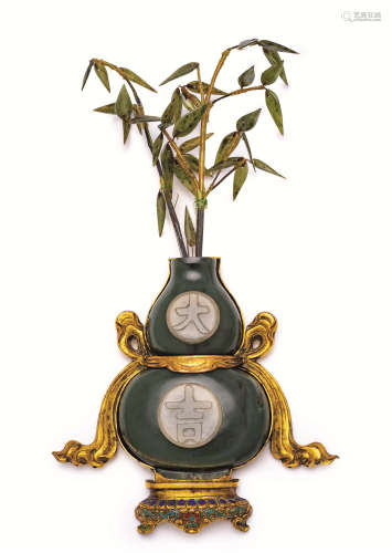 清乾隆 铜鎏金嵌碧玉“大吉”葫芦形壁瓶