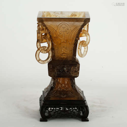 CHINESE CRYSTAL CARVED VASE