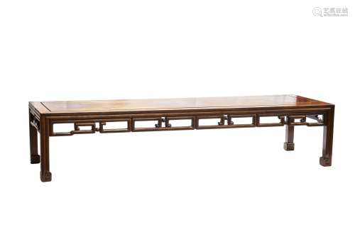 A HUANGHUALI LOW TABLE (Y)