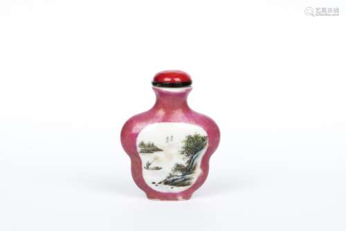 A FAMILLE ROSE  SNUFF BOTTLE