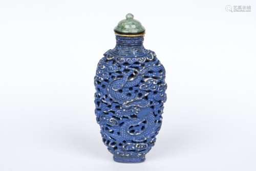 A BLUE GROUND SNUFF BOTTLE